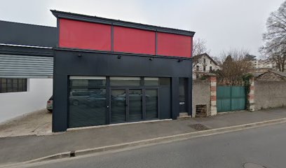 ADDICT AUTO GARAGEphoto
