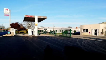 USSON GARAGE 86 Station TOTALphoto
