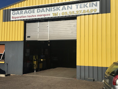 Garage Daniskan Tekinphoto